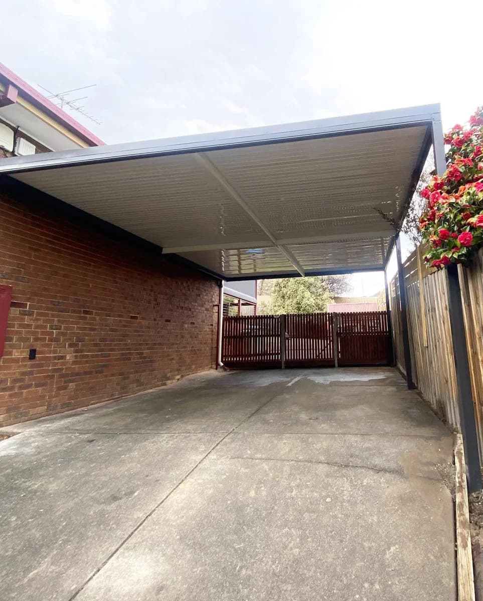 Monument skillion carport modern home Richmond