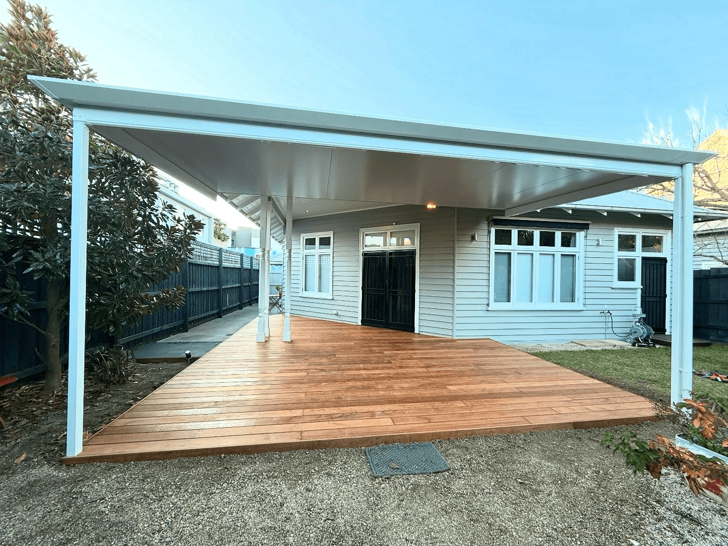 Freestanding structure Melbourne