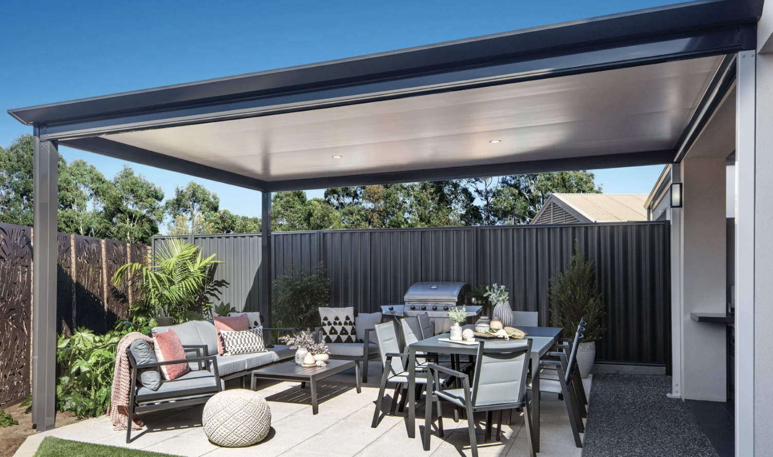 Stratco Outback flat roof outdoor living